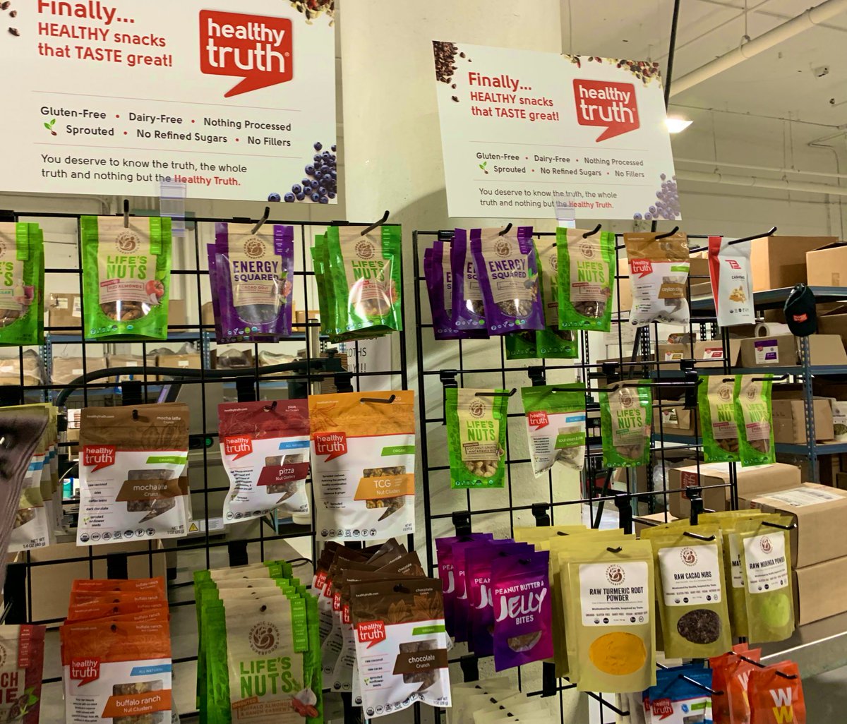 urrea_adelaida's tweet photo. Loved visiting @HealthyTruthFds . This start up makes healthy foods and snacks, even for the Patriots! My favorite aspect was understanding how they manage their relationship with suppliers all over the world to have the most unique ingredients! @Ops4Entreps #Ops4Entreps https://t.co/fJgegjPCIr