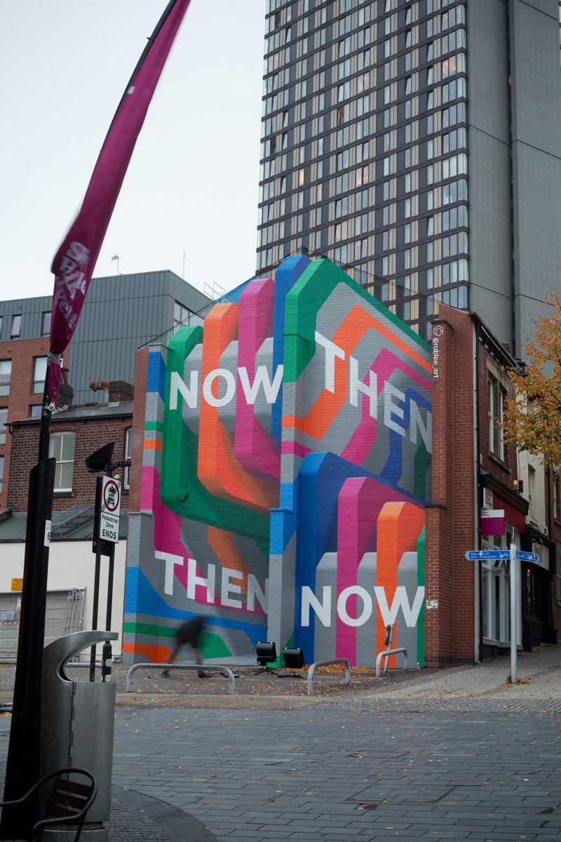 nowthenmag's tweet photo. 1 year ago (Friday 5th Oct 2018) - Our mural big reveal.
@RobLee_Art at @SheffHallamUni for #NowThen10
Photos by @AndyBrownPhoto https://t.co/P2KDkGlE0f