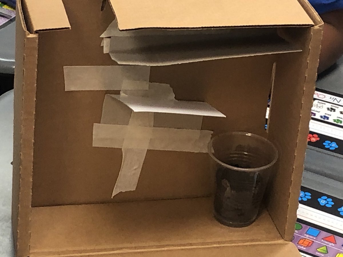 KiserClass's tweet image. One way to OBSERVE how plants CHANGE to meet their survival needs is to make them work for it! We designed mazes inside boxes to challenge our plants and force them to grow in new ways. Wonder if they will make it to the light? #WeAreMidview #ObservingChange #ScienceRocks