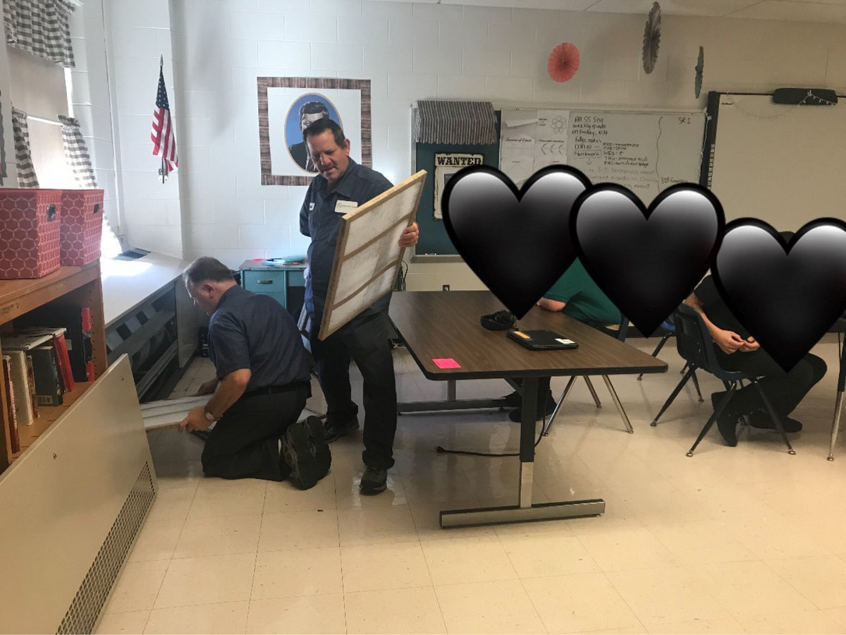 MWillTeach1's tweet photo. Today our awesome custodians had a teachable moment with our #alted Ss about how, when, and why to change air filters! #lifeskills #lifelessons #everyoneisateacher #wholechildwholebuilding #cvimpact #cvrocks #HCSStrongerTogether #hardincountyschools https://t.co/4NPnpxBUXY