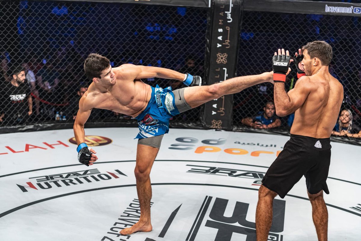 mmaempirecanada's tweet photo. Alex Martinez (@Mmartinez_alex) gets the job done in Abu Dhabi, finishing Anas Siraj Mounir by second round TKO at #BraveCF27. Still undefeated! 🇨🇦 🇨🇦
Photo by @bravemmaf. https://t.co/MzQb2jRYEl