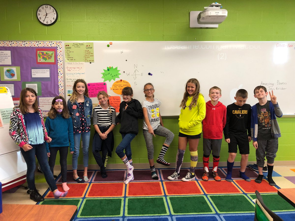 5th grade students showing support for Socktober today! All this month, we're collecting socks for The Community West Foundation. Keep up the kind work Lincoln! 
<a href="/CWFCleveland/">Community West</a> <a href="/LkwdLincoln/">Lincoln Elementary</a> <a href="/BigKatMath/">Ms. Bunsey</a>