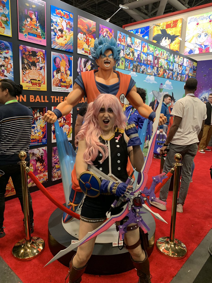 TheLaserGirls's tweet photo. #nycc #golaser https://t.co/5uOoBqHuFt