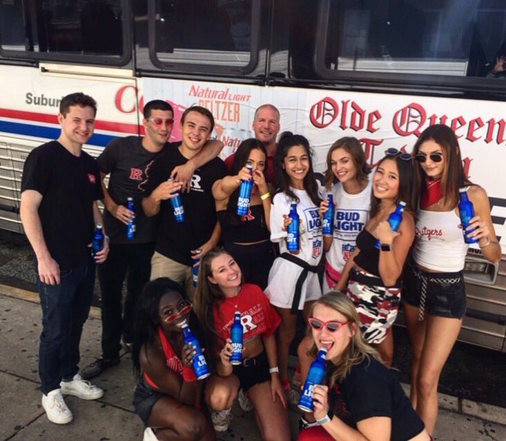 It’s almost game day!  Start your tailgate at the bar and take our bus right to the stadium!  We open at 8am and have $3 Mimosas, Bloody Mary's, and Screwdrivers.