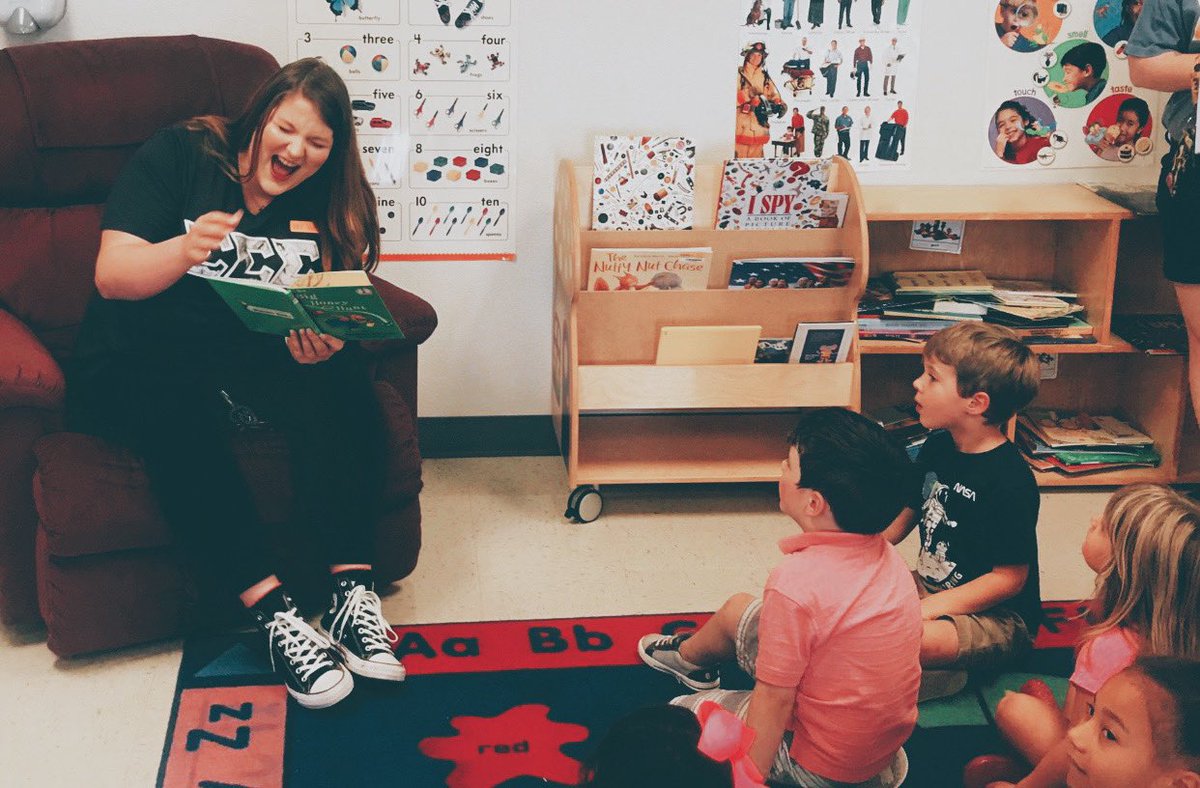 eta_kappa's tweet photo. We love volunteering with children when we get the chance! Thank you to the Krum Early Education Center for allowing us this amazing opportunity! 💜 https://t.co/OYVuLmc2aP