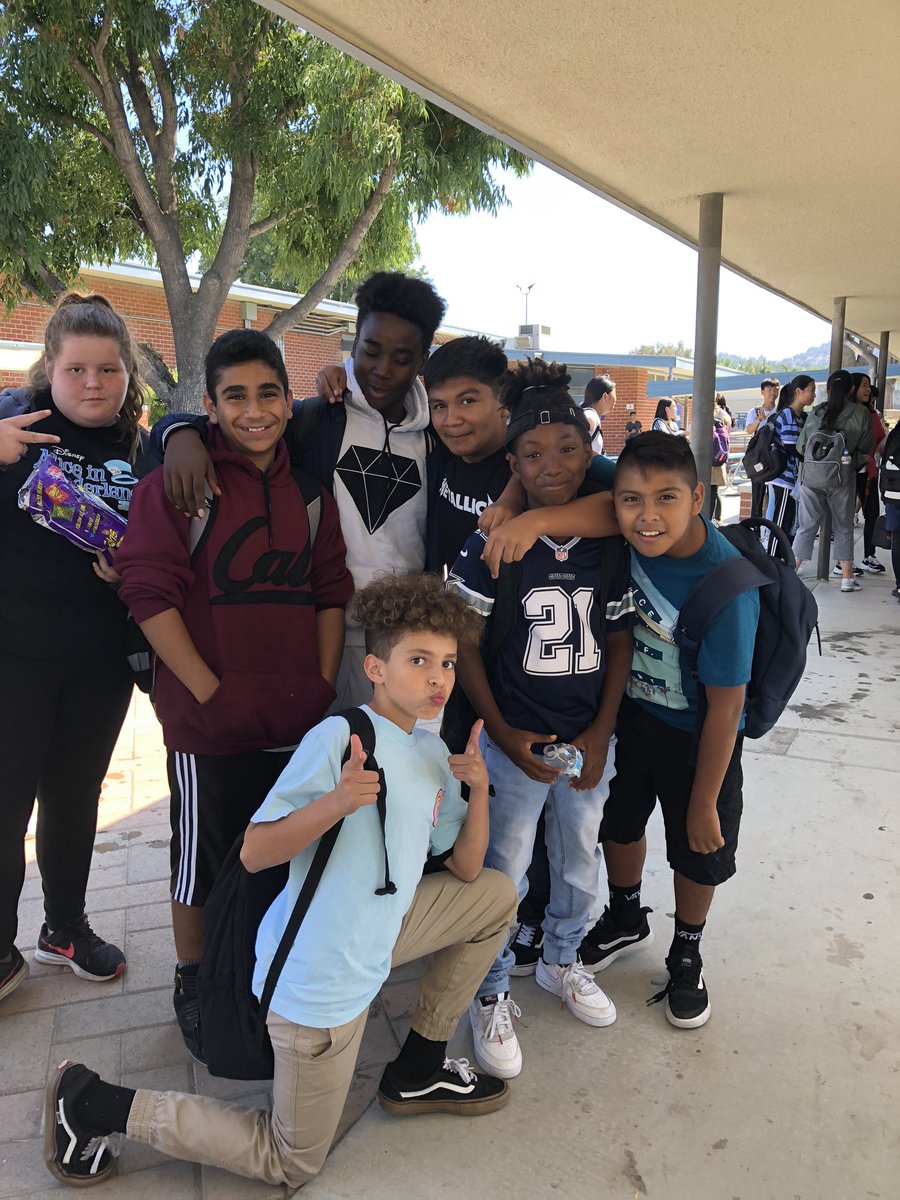 Shout out to these superstar students... Happy Friday from some of Alvarado’s world’s greatest! <a href="/AisCounselor/">AIS Counselor</a> @AIS_Principal @AIS_AP_Villa