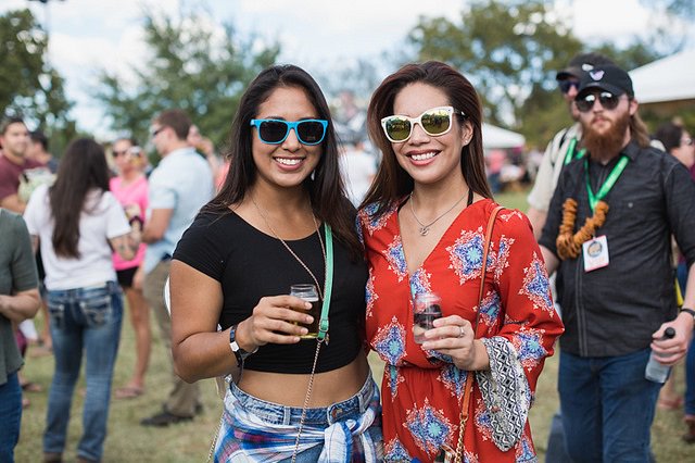 Visit San Antonio (@visitsanantonio) on Twitter photo 400+ premium and craft beers ✔️
125 breweries from around the world ✔️
1 day only! ✔️
Don't miss the 2019 San Antonio Beer Festival October 19!
bit.ly/2kOCLgL
#beerfest #sabeerfestival #drinklocal #VisitSanAntonio <a href="/SABeerFestival/">SABeerFest</a> 400+ premium and craft beers ✔️
125 breweries from around the world ✔️
1 day only! ✔️
Don't miss the 2019 San Antonio Beer Festival October 19!
bit.ly/2kOCLgL
#beerfest #sabeerfestival #drinklocal #VisitSanAntonio <a href="/SABeerFestival/">SABeerFest</a>