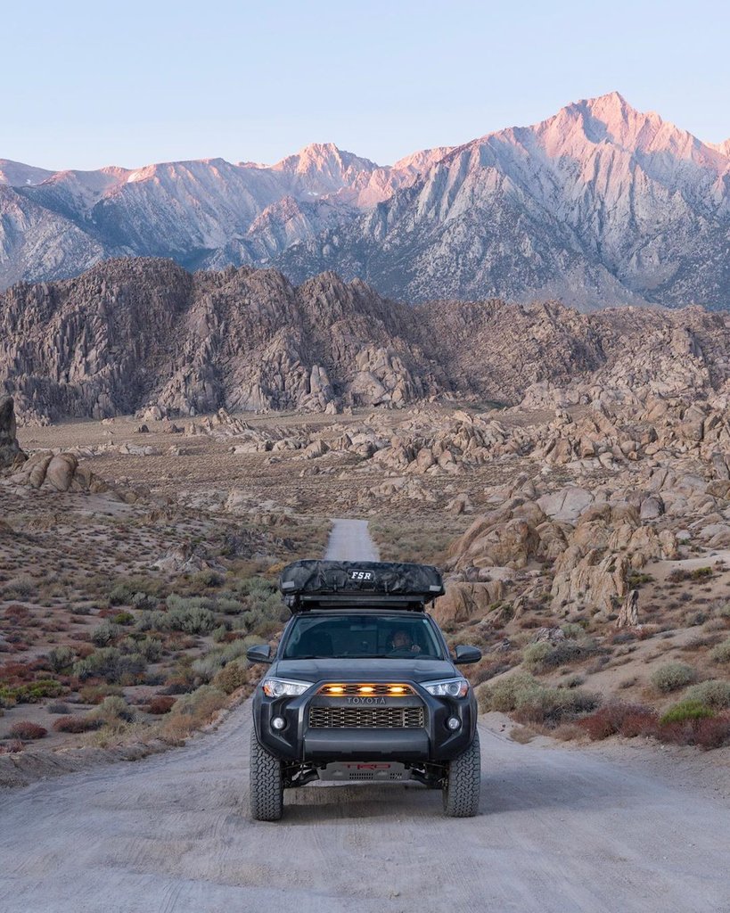 ToyTecLifts's tweet image. #frontendfriday featuring @/t4rxplr!

• ToyTec front springs
• @bilsteinUS 5100 shocks
• Front Runner Outfitters Slimline II roof rack
• TRD Pro rims
• @BFGoodrichTires KO2 285/70/17
• TRD Pro skid plate

Tag #toytec for a chance to be featured.