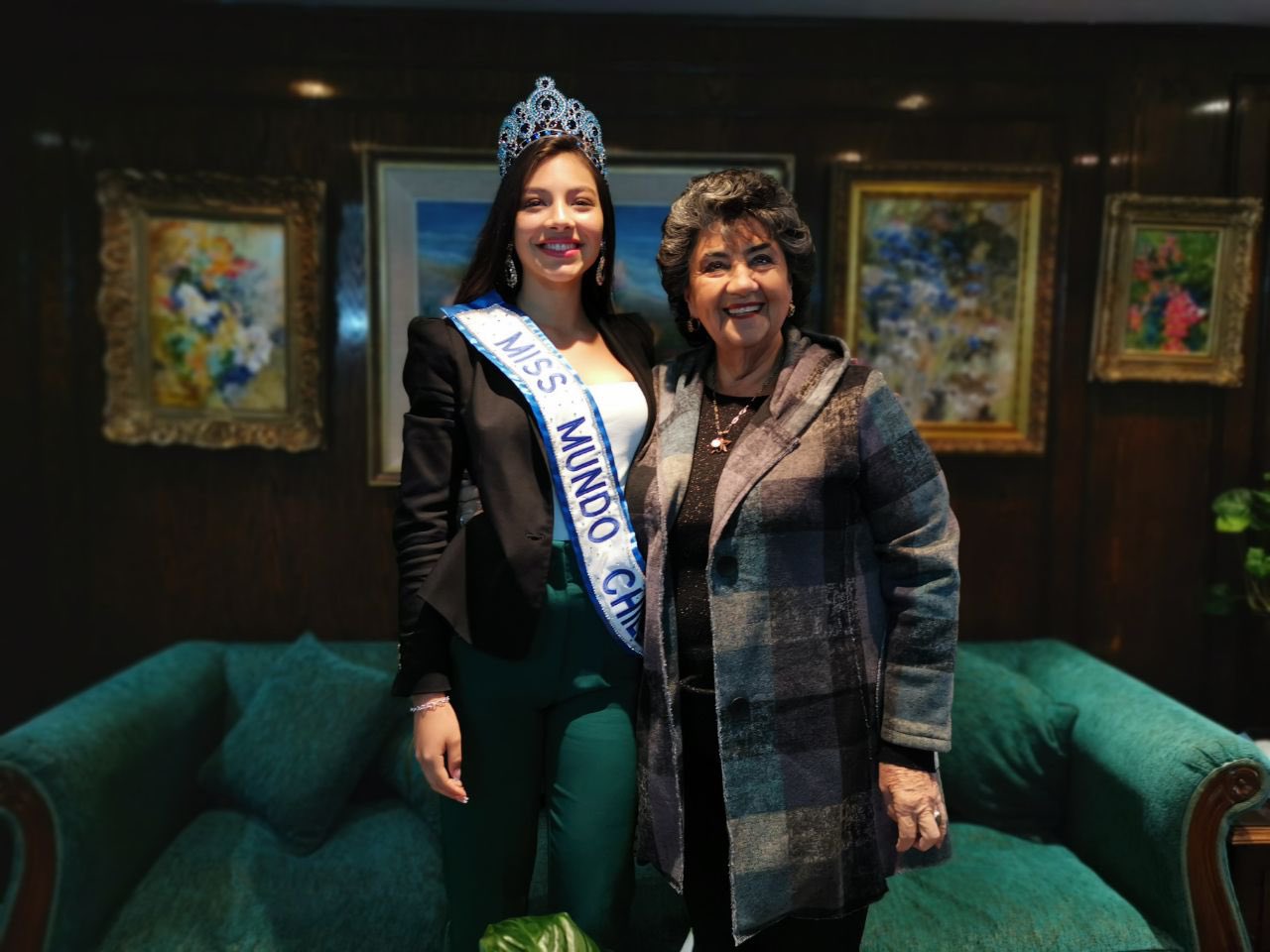 Virginia Reginato Twitterren Junto A La Vinamarina Ignacia Albornoz Miss Mundo Chile Rumbo Al Miss World 2019 Que Se Realizara El 14 De Diciembre En Londres Orgullosa Que Represente A Chile A Nivel Mundial Virginia Reginato Vina Chile