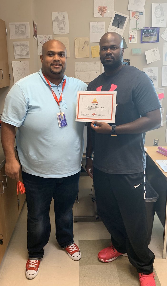 RodeoPalms's tweet photo. Congratulations to Coach Thornton our Razorback Teacher of the week!
#gorazorbacks #levelup https://t.co/Tv4UhDOfmj