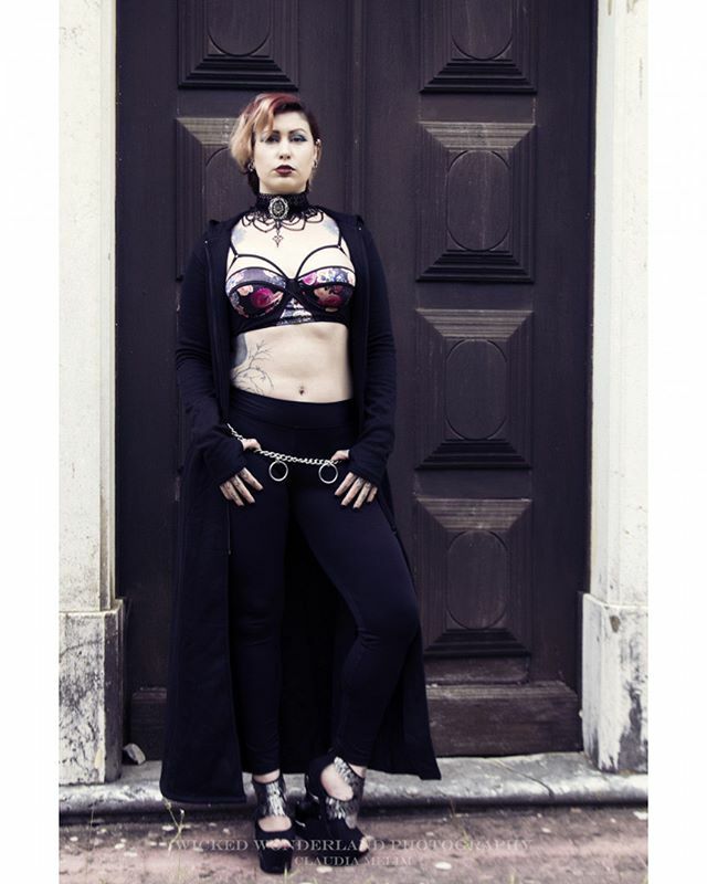 LadyAmdis's tweet photo. Model/Mua @anndcor
Photography @claudia.melim / @wickedwonderlandphotography
Coat @necessaryevilclothing
Choker @neath_the_veil
Bra @playfulpromises
Shoes @hadesfootwear (Hades UK)
.
.
.
.
.
.
.
#necessaryevil #necessaryevilclothing #neaththeveil #darkbe… https://t.co/shfaArp6r2 https://t.co/cCubObpGAJ