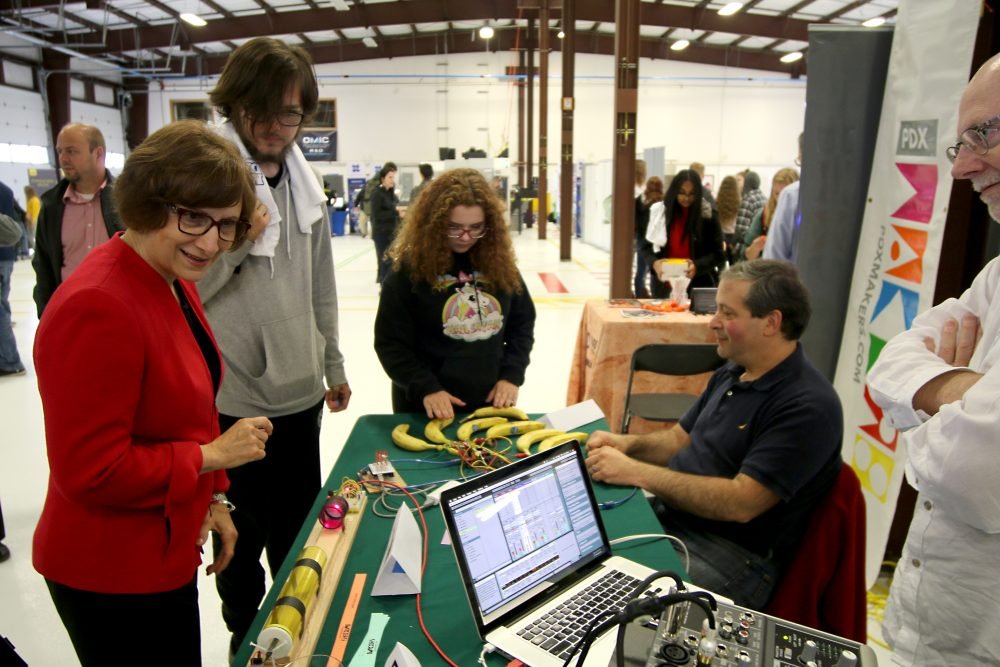 PortlandCC's tweet image. It’s Friday, Oct. 4, and OMIC’s “MFG Day” is here! Live demos of 3D printing, laser cutting &amp;amp; virtual welding, &amp;amp; hands-on activities from 3-6 p.m. Learn more at omic.us! @RepBonamici will be there! @SHChronicle @OregonTech @sthelens #orleg #orpol @PrezMitsui