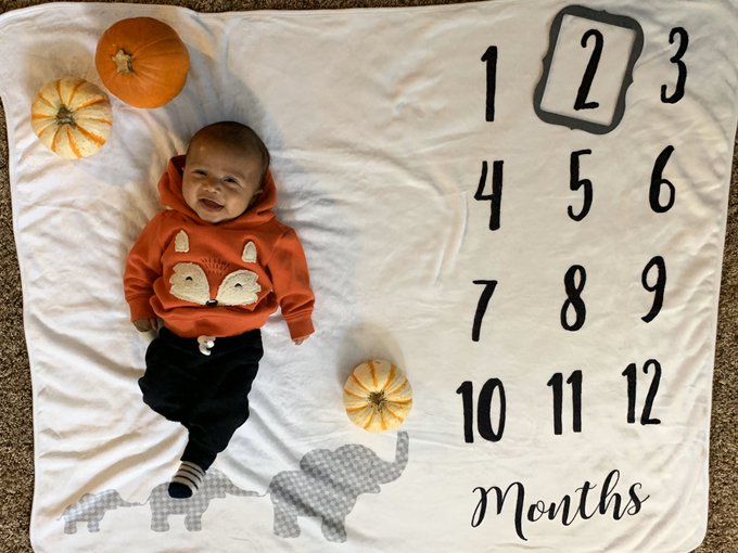 Bubbas is ✌🏻 months today https://t.co/e6DUXWm3jc