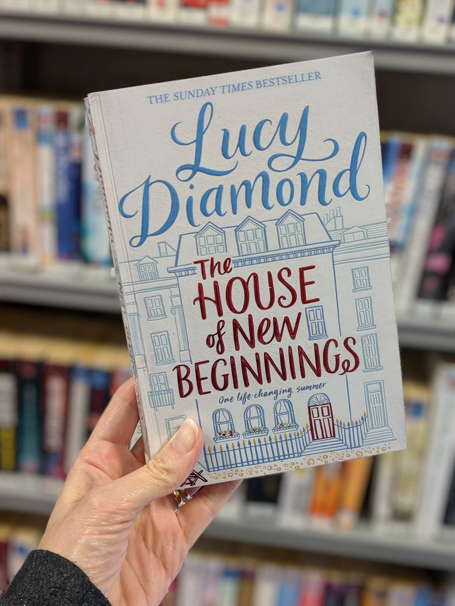 LancsHospLib's tweet photo. "Easy to read, hard to put down! A feel-good romance with a happy ending" ⭐️⭐️⭐️⭐️ 

#WeekendReads #ReadersRecommend #BookReview #ReadingInspiration 📚 https://t.co/PiL3zoVKmh