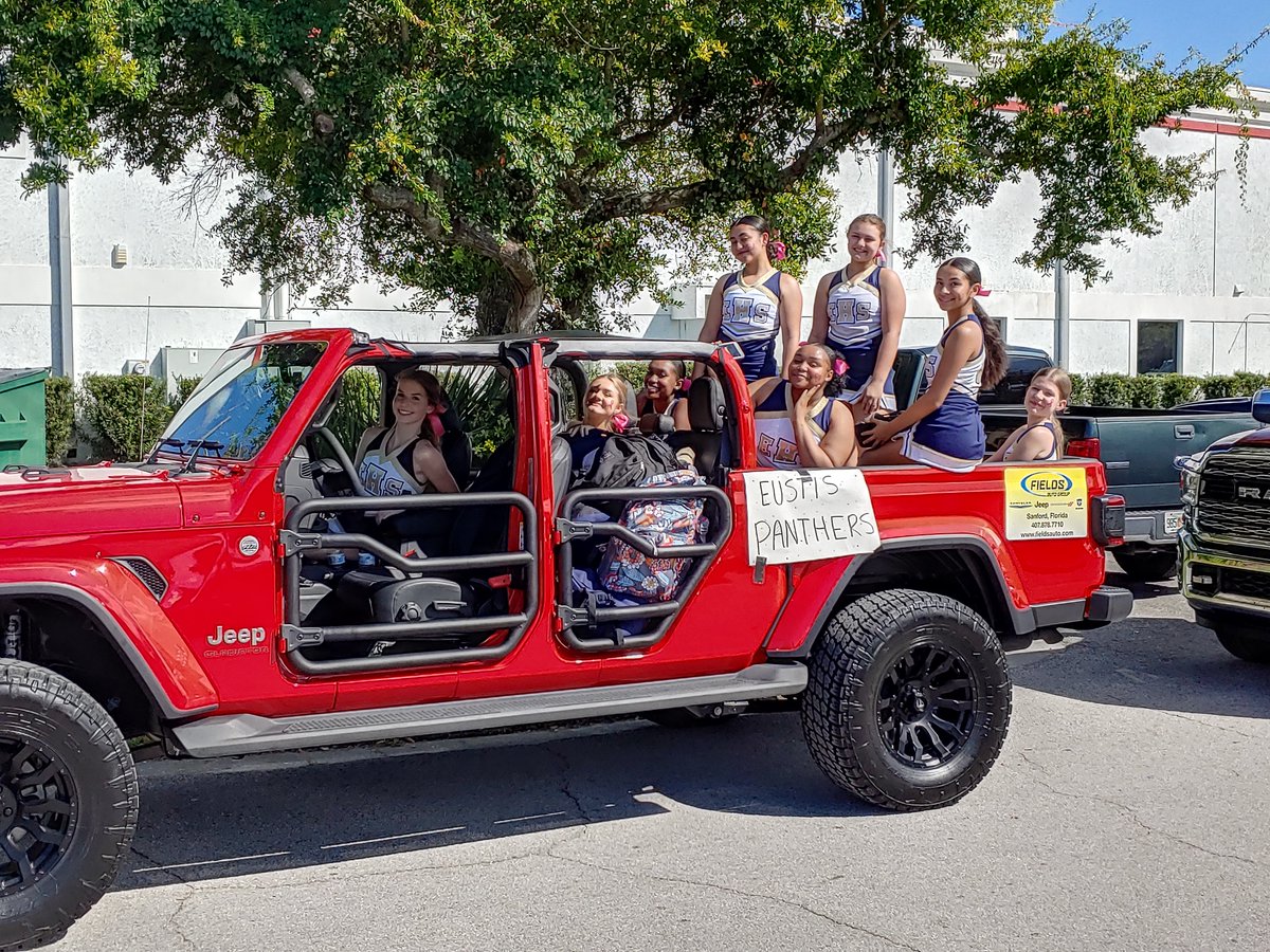 CDJRofSeminole's tweet photo. Check out these photos from the #Eustis High School Homecoming Parade. Fields Chrysler Jeep Dodge Ram & Fields Auto Group were proud to provide vehicles for this event. #FieldsMattersBecauseYouMatter
.
#EHS #EustisHighSchool #Panthers #EustisPanthers #Homecoming #Parade #Jeep https://t.co/Y9wNQa1ajk