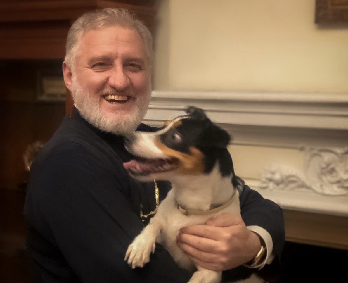 #WorldAnimalDay, and Hermes is so incredibly happy after traveling to New York to join me. And so am I! We are heading out for a walk in the streets of this beautiful city.