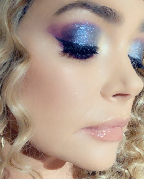 What is #ShaunaFulton up to next.... I love this look 💋 @bandb_cbs makeup: Chris Escobosa    Hair: Lisa<a href="/tag/shaunafulton"class="tags">#ShaunaFulton</a>