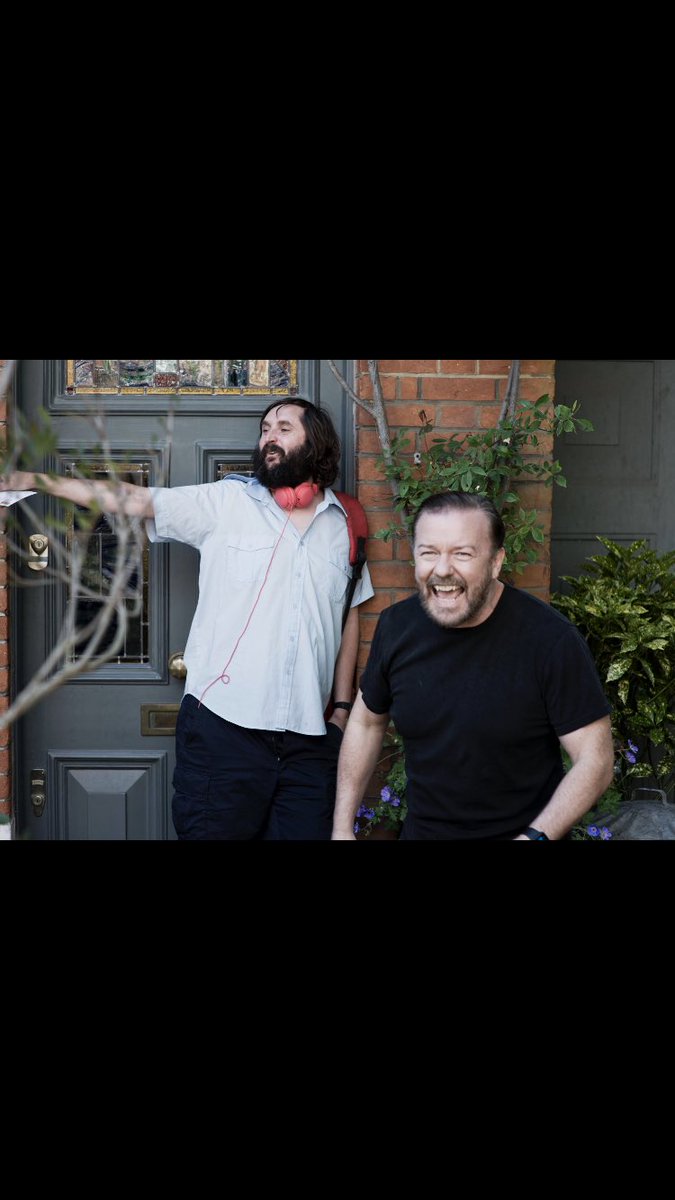 rickygervais's tweet photo. Another fun week shooting #AfterLife2. Have a great weekend 🥂 https://t.co/WKaGDAFWkM