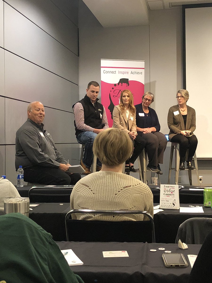 TeigenLori's tweet photo. Listening to Compeer’s Dairy Consultant Steve Bodart, and the panel, at Dairy Girl Network’s sharing wisdom session at WDE!   @CompeerFinance https://t.co/MUEYDzhcGv
