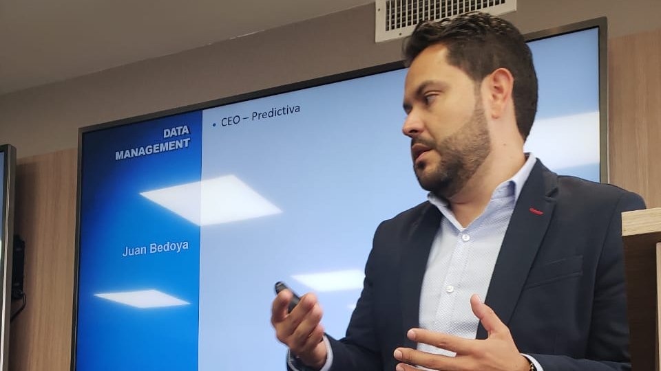 Desde SAS Argentina en el Workshop de Data Management nuestro CEO Juan Bedoya nos habla sobre Data Governance y Data Quality
#predictiva #sasworkshop #datamanagement