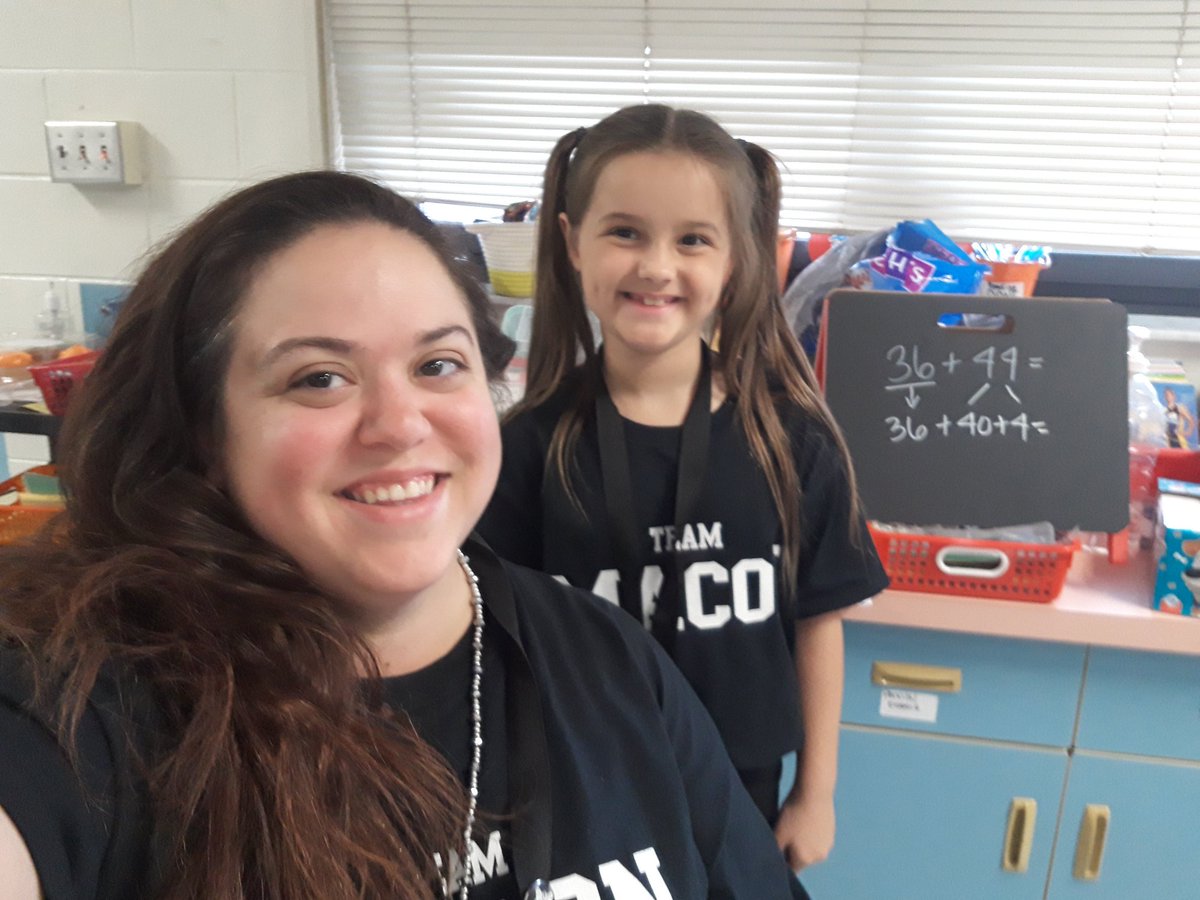 BridgerCierra's tweet photo. Twinning with one of my students #teamMacon @TimbercrestElem #vcs123 https://t.co/SM7zivVYut