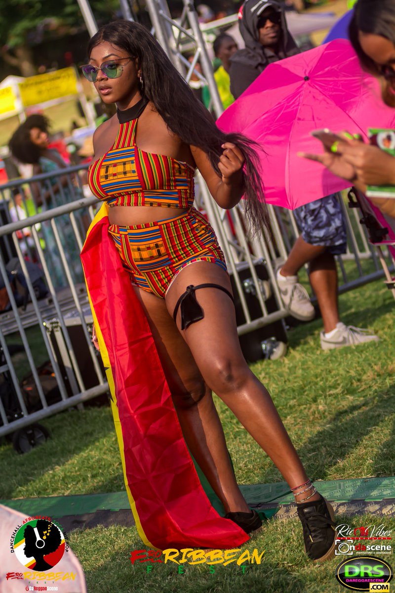 xoxonanaama's tweet photo. More footage from #FroribbeanFest because why not 🥰 https://t.co/h3SF95ttHx