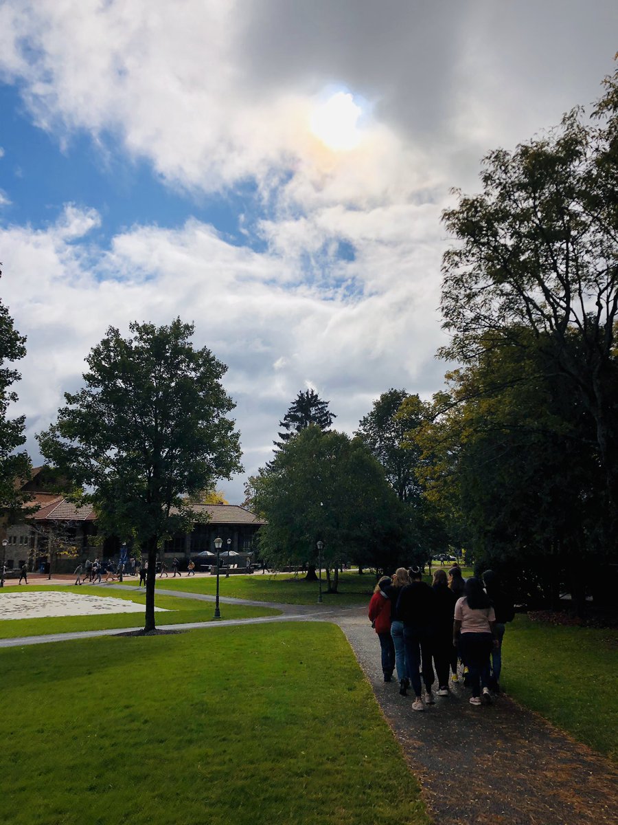 HawksGo2College's tweet photo. GRAD 2021 | The sun came out today—must have been happy the @HewittSchool juniors were going to meet up with Emily Dunetz ‘17 and Saira Khan ‘17 at @HamiltonCollege. https://t.co/5fY5ncGUYX