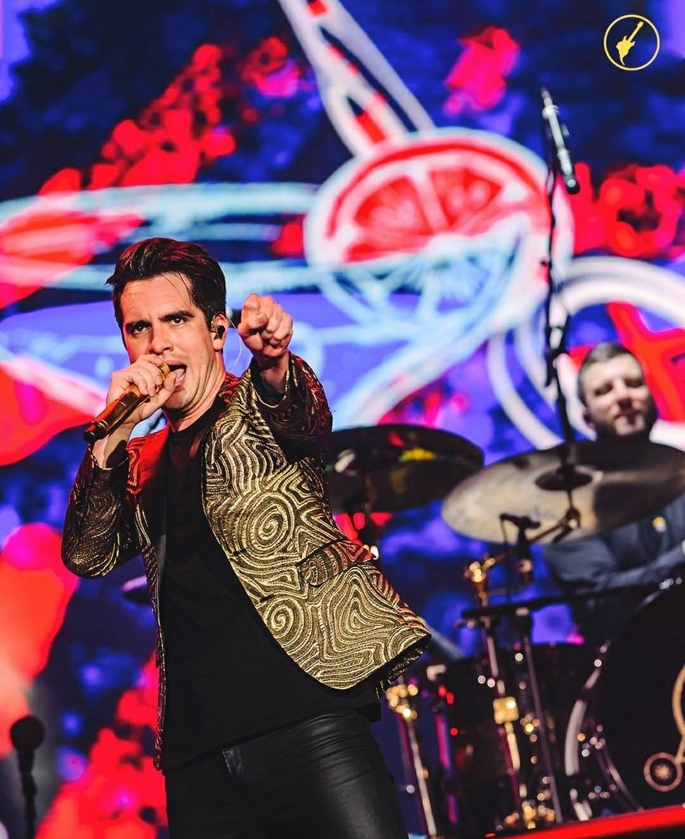 YuuriBiel's tweet photo. Fotinhos do show de ontem 💕🇧🇷
#PanicNoMultishow #RockinRio2019 #PanicDay https://t.co/ZmeqEeIKyG
