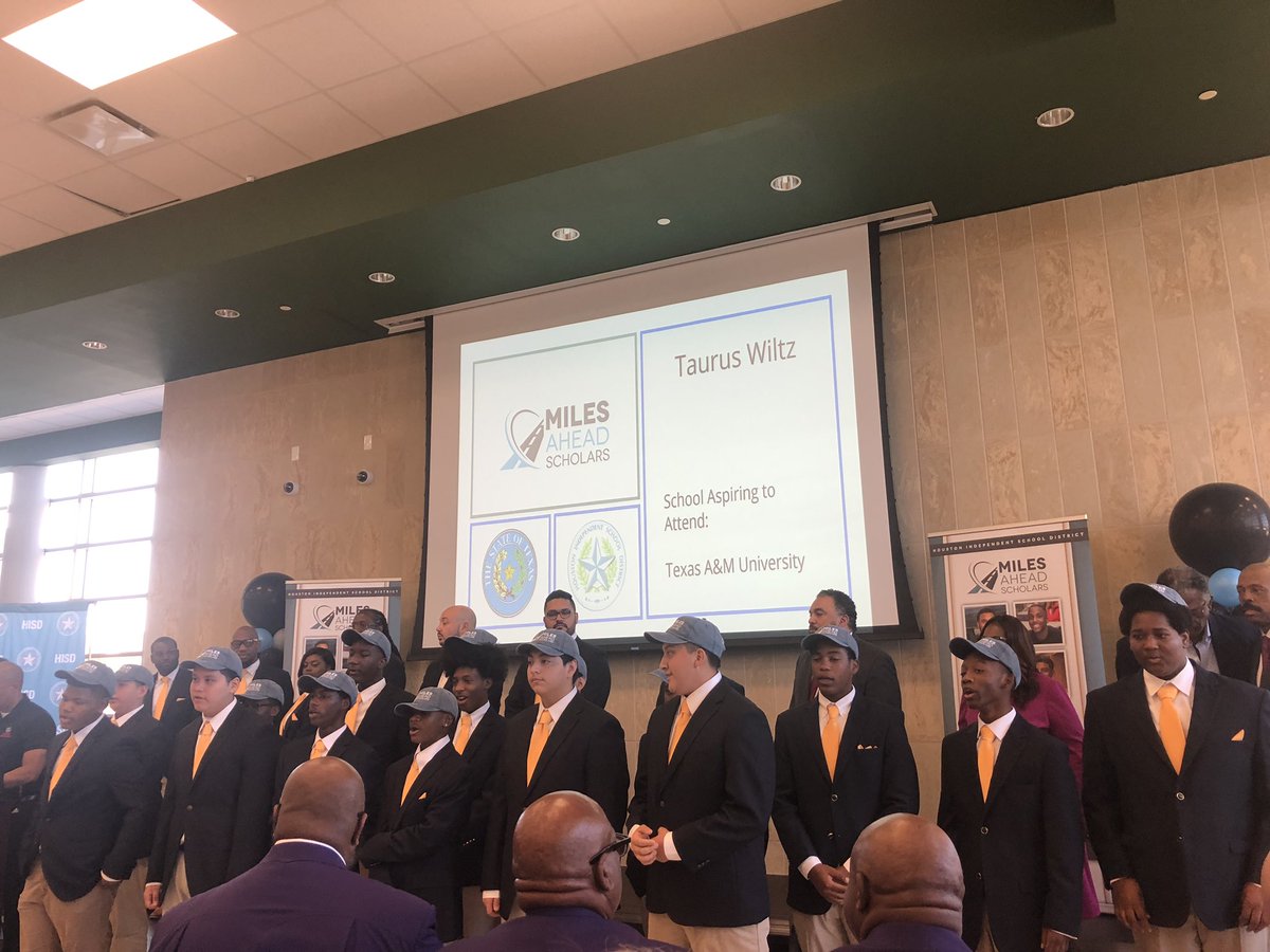 Huge applause for the inaugural cohort of Miles Ahead Scholars from Wheatley, Kashmere and Worthing high schools! Your destiny is waiting for you. <a href="/HoustonISD/">Houston ISD</a> <a href="/WeLoveWheatley/">Phillis Wheatley High School</a> <a href="/WorthingColts1/">Worthing Early College High School</a> <a href="/KashmereHS/">Kashmere High School</a>