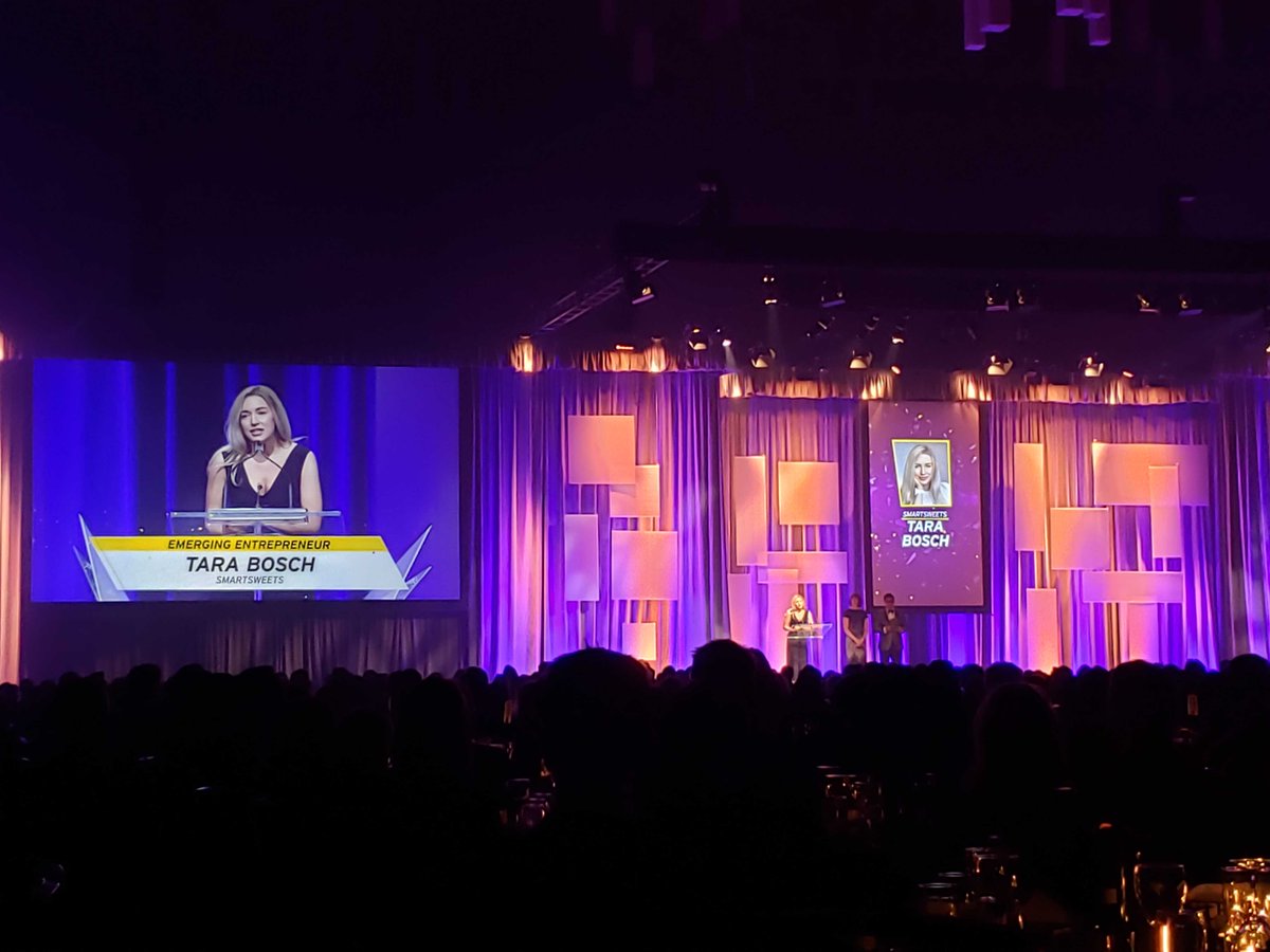 launchacademyhq's tweet image. Congratulations to @tarabosch CEO of our alumni @eatsmartsweets for taking home the Emerging Entrepreneur category at the @EYCanada #EOYPacific 2019 gala last night! We are so proud!

Check out the list of all nine category winners here ow.ly/nwtQ50wC21w