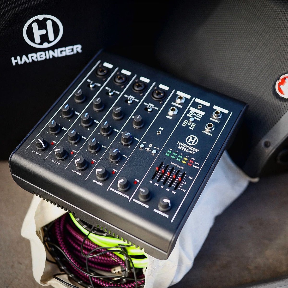 guitar center pa speakers