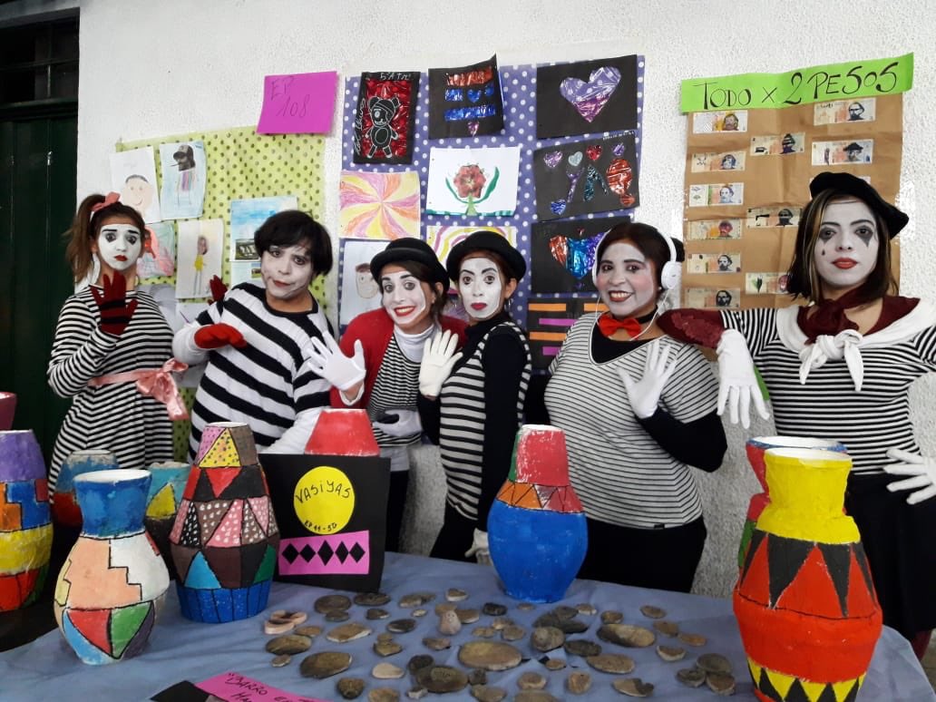 DEArBuenosAires's tweet photo. Esto fue la #SemanaDeLasArtes en las instituciones de la #ProvinciaBA 🎨💃 Conocé las producciones de los alumnos 📷👉https://t.co/2EAh9NSdoU ¡Gracias por sumARTE! 👏 https://t.co/a65iJVqbp6