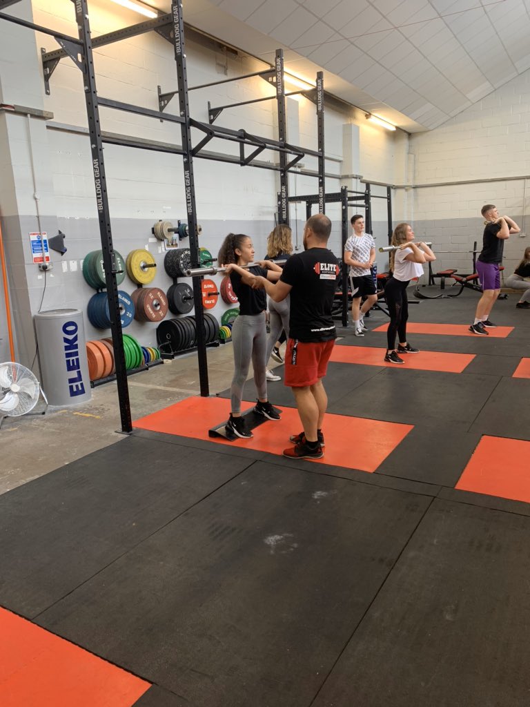 qmcsportpe's tweet photo. A few from our Sports Science students working with @EliteBodyWorks on their Olympic lifting techniques ποΈββοΈ. All the students thoroughly enjoyed their morning and are looking forward to going back soon. #thisQMcan https://t.co/xMKtf1bcyJ