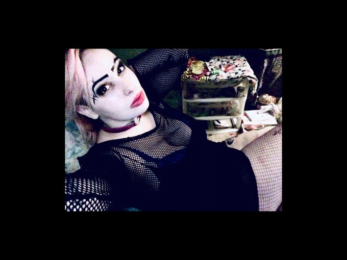 I'm online right now on skyprivate (live skype show). my private profile: https://t.co/AJAglx8rYt Please<a href="/tag/camgirl"class="tags"><span>#camgirl</span></a>