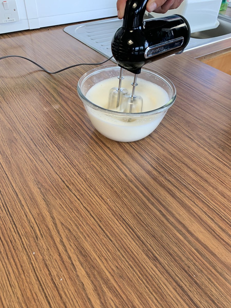 HazleheadHE's tweet image. S3 looking at #functionalproperties of #food #emulsification #coagulation #areation #ExperientialAfternoon #activelearning