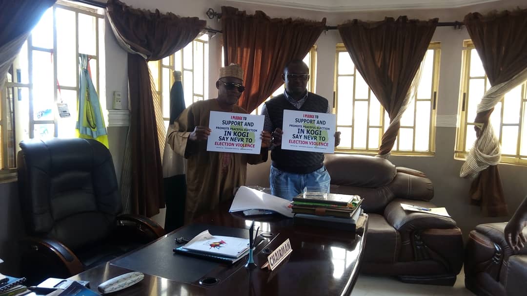 cajrrights's tweet photo. Stakeholder visit to NURTW Kogi, under the @nevrng project. We chatted with the chairman on the role of NURTW in ensuring peace as #KogiDecides2019. 
The #NEVR project is in collaboration with @IFES1987 @USAID &amp; @UKaid https://t.co/bMo4th3kZW