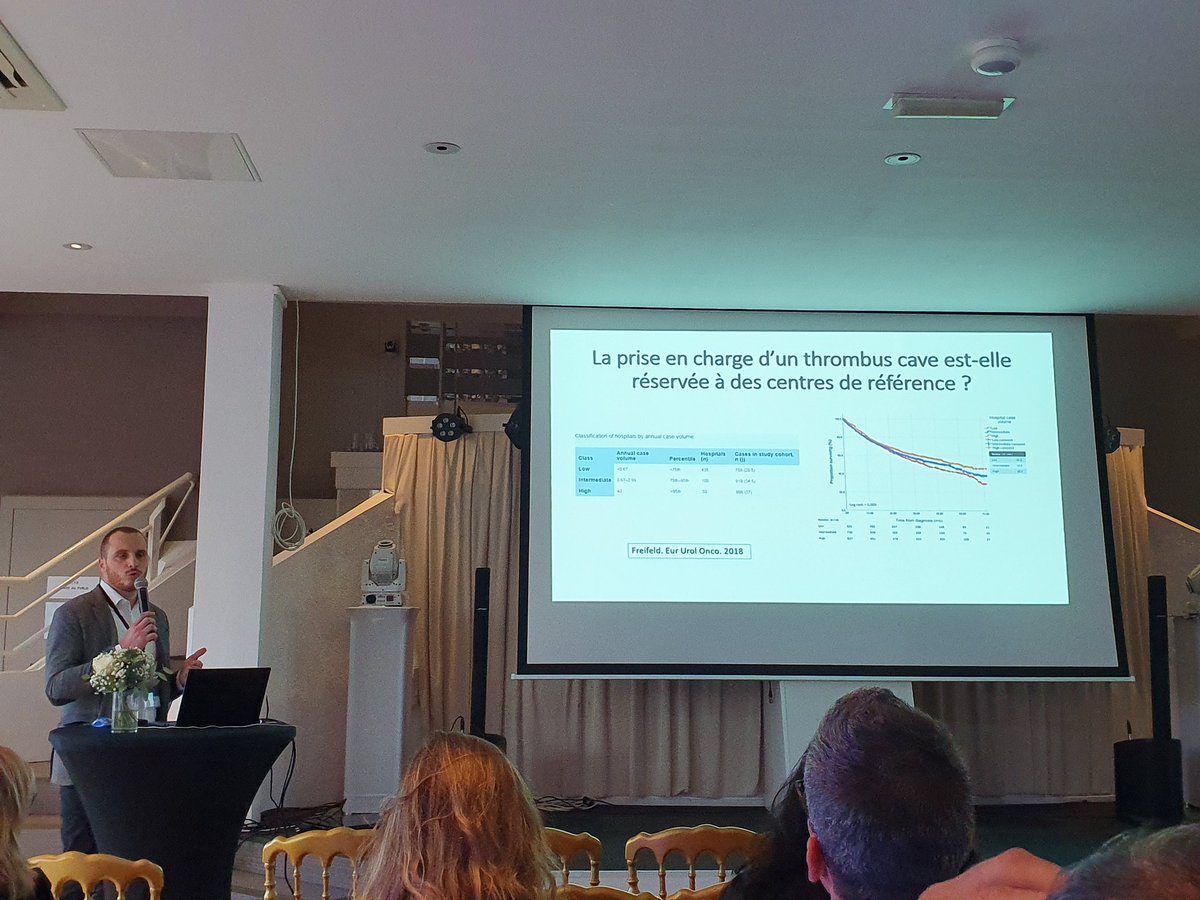 Nice presentation of @Mbaboudjian at OncoUroVar congress about management of inferior vena cava tumor thrombus in locally advanced renal carcinoma. @BGondranTellier @AFUrologie @MejeanArnaud