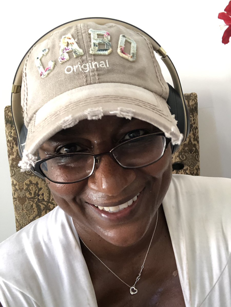 WittyWhit's tweet photo. How about a little health challenge? Start today! Got my 300 in for Day 4. #MasterJumper #HealthyLiving #EverydayMoving https://t.co/nrheGnT2To