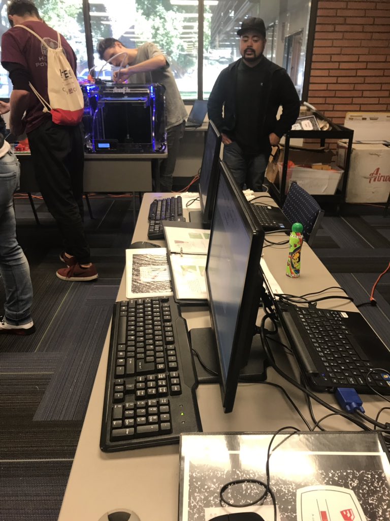 AsstSuptIE's tweet photo. Student engagement is energizing! #vision2success #thefutureworkforce @SBCSS @SBCCDcolleges @SBCVision https://t.co/n5rQEbPc9x