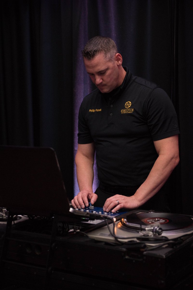 FastBreaksEnt's tweet image. If you need music in multiple locations, let us know and we can provide remote set-ups so you will have music in all areas during your event. There are several different options available, and we will help you select the best one.
#Djlife #ExperiencedDjs #PerfectingYourEvent...