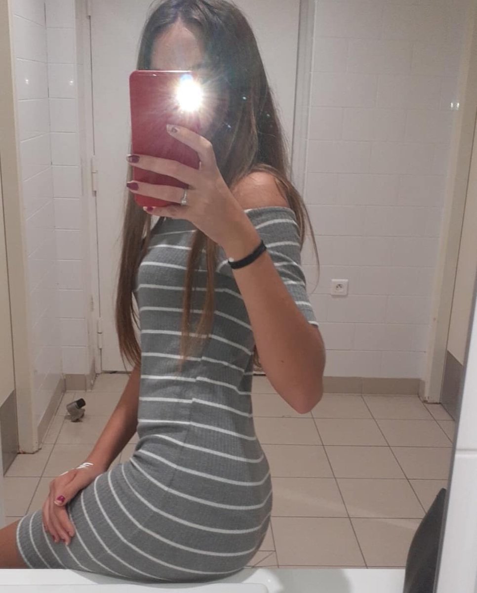 15ansSabrina's tweet photo. Qui pour faire connaissance ? https://t.co/iRumLSmGeG