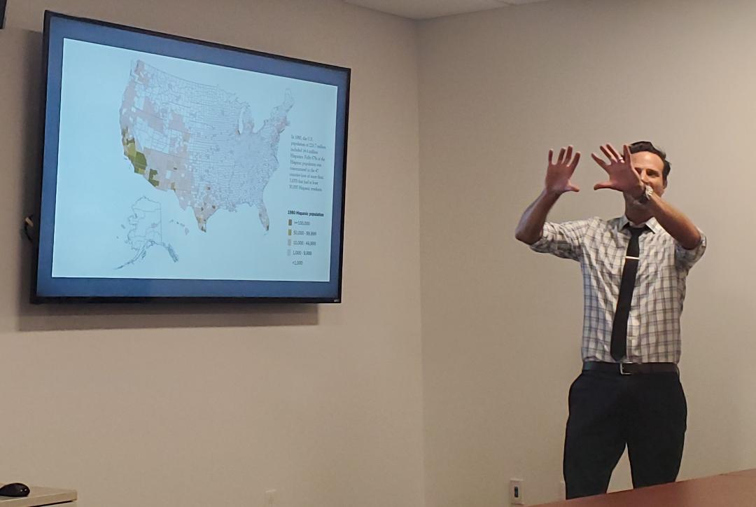 realMABarreto's tweet photo. First up at #UNMPRIEC @WeArePRIEC is Mike Rocca @UNM who wins for best and most animated hand gestures. Also his paper on Latino pop growth and the mixed relationship to congressional representation is SUPER INTERESTING https://t.co/niiRhKg2Cy
