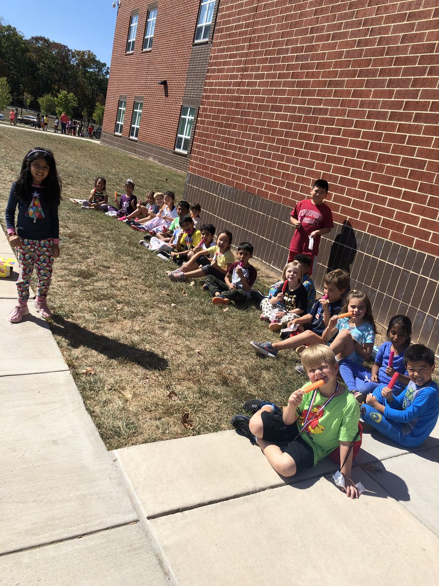 Kbarone04's tweet photo. #RaiseCraze! #madisonstrust16 https://t.co/dvGOC3WJuf