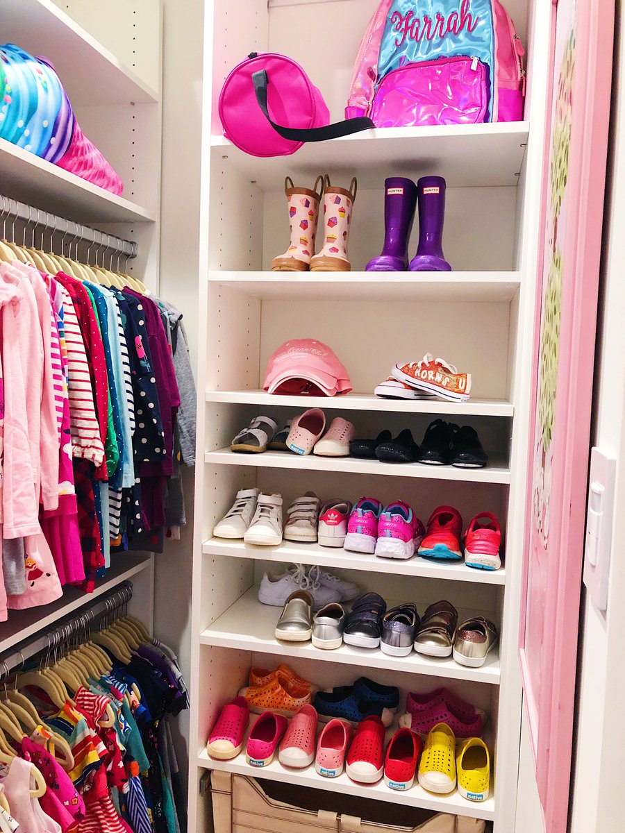CalClosetsDFW's tweet image. Pretty in Pink 
Designed by Adrianne White

 #CaliforniaClosets #CaliforniaClosetsDallas #Dallas #Plano #Southlake #DFW #DesignTrends #DallasDesigner #homedesign #interiordesign #closetgoals #cabinets #customcabinets #customcloset