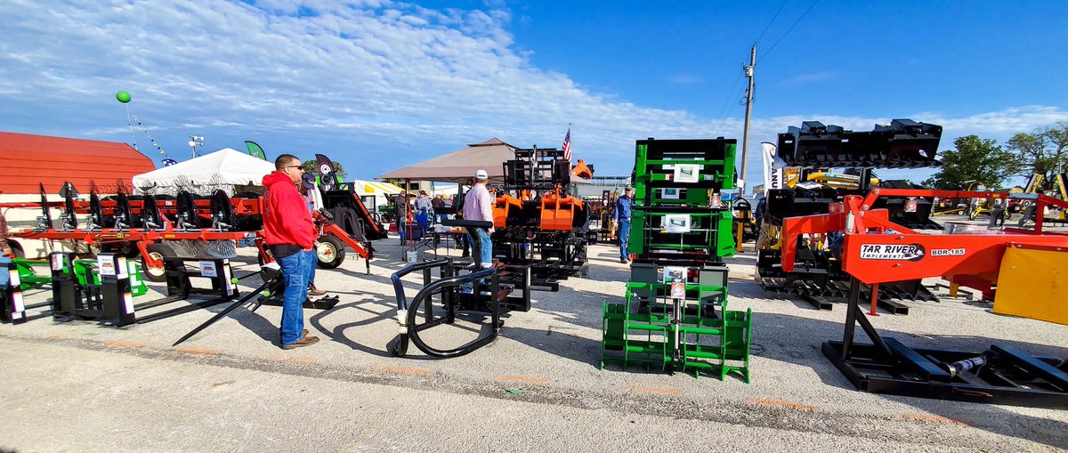 SupplyBeaver's tweet photo. If you’re in the Springfield, MO area, stop by and see us at the 40th annual @OzarkFarmfest ! The show starts today and goes through Sunday. We are located at booth OS 160. https://t.co/2HS8eSoZcu