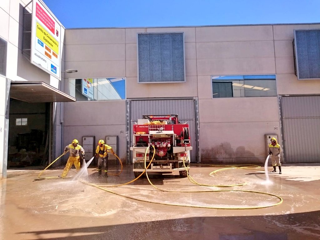 MurciaForestal's tweet photo. Finalizan los trabajos de los equipos desplazados por @RM_Agua a los #LosAlcázares en apoyo de la recuperación de daños por #DANARMurcia.
Técnicos, #AAMM_MURCIA y brigadas forestales #BRIFOR #BIR #CAPCOOR han dado lo mejor de su capacidad profesional para ayudar. https://t.co/6OTwxxhehe
