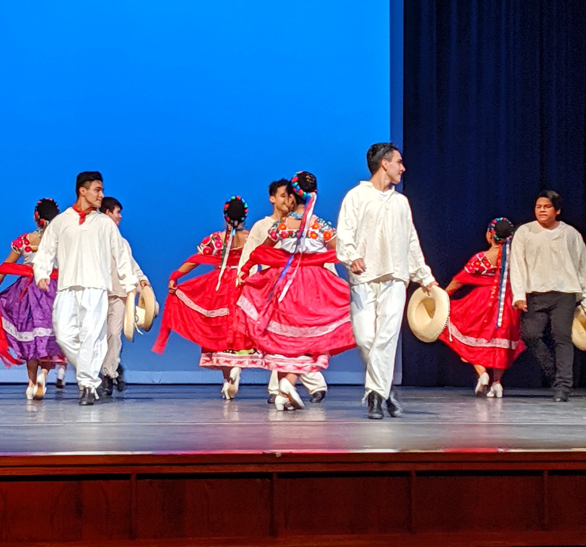 Caldwell5th's tweet photo. @RoundRockISD puts on an amazing Fiesta Mexicana!! Both students and teachers really loved it!! https://t.co/VUIuGjFIdF