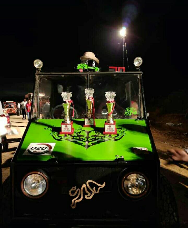 kgkitean's tweet photo. Everyone were on the race, but here comes the real monster.

Once again you carved the history in the walls of Bikaner. Proud of you Mechonz @fitoi_fort #rcdc #rcdcindia #kgisl #teamfitoifort #adal #mech #mechanic #mechanicalm #kgislyfe #kgislife #kgislcollege #kgkitean #kgkite https://t.co/GOUy69euTS