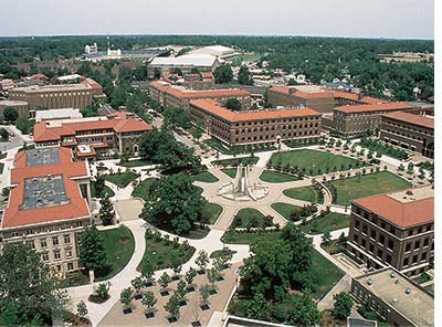 CMarx21's tweet image. ✅ #1 best starting salaries among Indiana public universities (SmartAsset (2017)
✅ Safest campus in the Big Ten (Nat Council for Home Safety &amp;amp; Security (2018)
✅#3 best athletics facilities in the U.S. - (Princeton Rev (2018)
✅#8 best college town in U.S. -(Wallet Hub (2019)