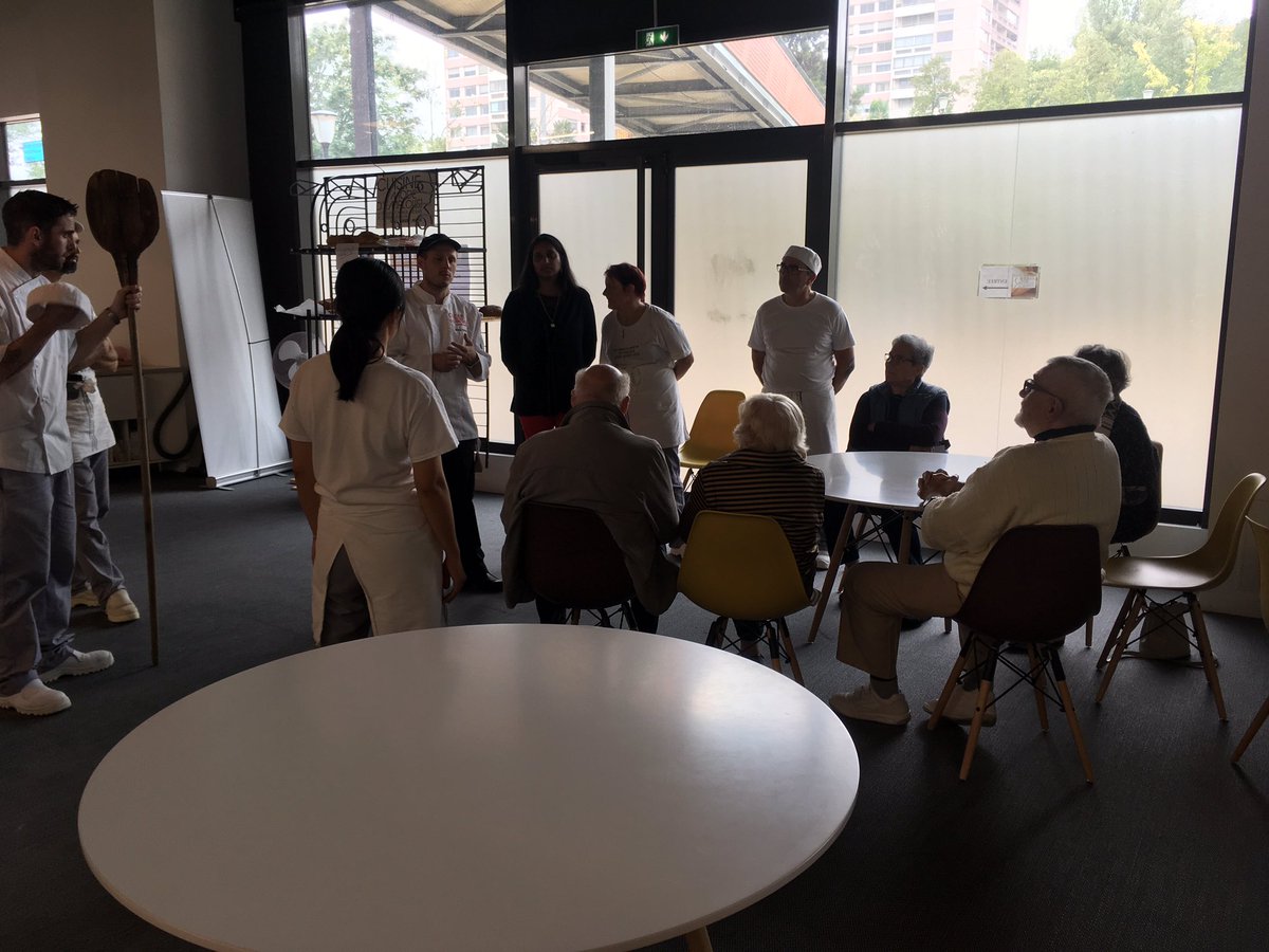 senDijon21's tweet photo. Visite de l’Ecole Cuisine Mode D’emploi(s), accueil génial,échanges résidents/ personnes en formation pleins d’empathie et de respect..
Merci à Agnès et Mehdi d’avoir permis ce moment qui en appelle d’autres. Et encore merci pour la dégustation ! https://t.co/BjYHXjx4hS